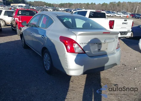 2019 Nissan Versa 1.6 Sv z USA, uszkodzony, nr VIN 3N1CN7AP8KL826493